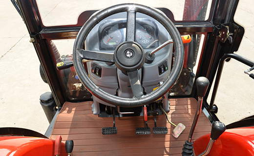 AG百家乐-554型拖拉机